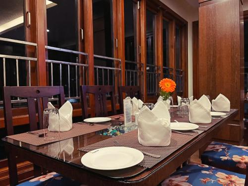 cilantro unwind delisso abode