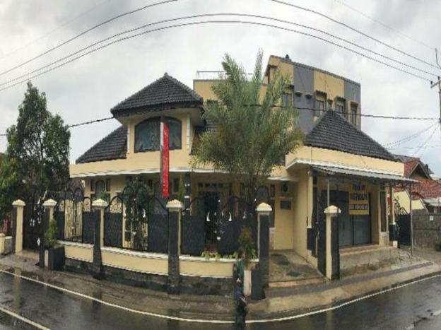 the arsy hotel tasikmalaya managed by pradiza