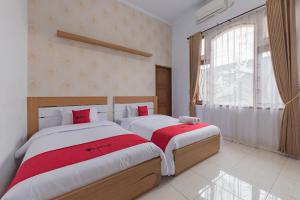 the arsy hotel tasikmalaya managed by pradiza