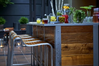 renaissance asheville downtown hotel