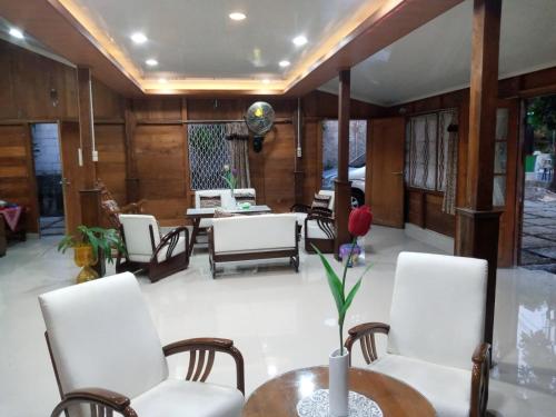 cahaya losmen sragen
