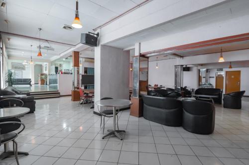 reddoorz achino hotel bandung