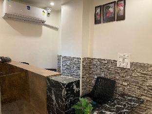 murali krishna apart hotel