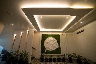 murali krishna apart hotel