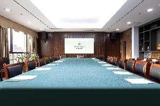 rezen hotel urumqi high speed railway station