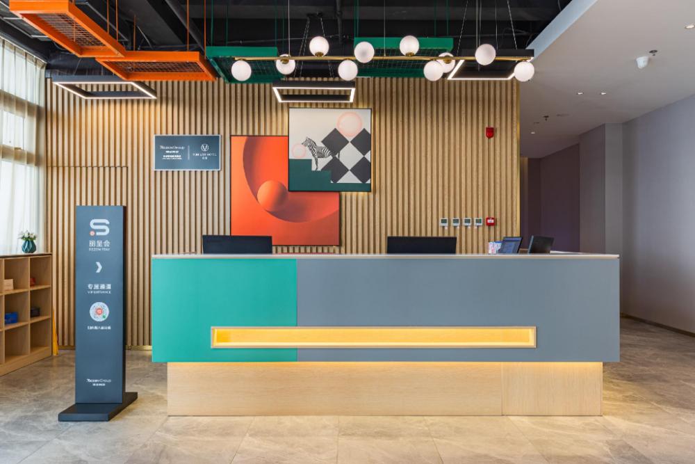 funlist hotel baoding high tech zone baobai shopping market