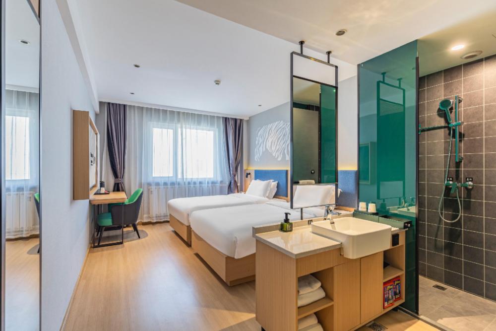 funlist hotel baoding high tech zone baobai shopping market