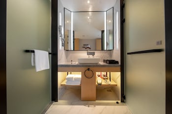 rezen select hotel guangzhou baiyun airport