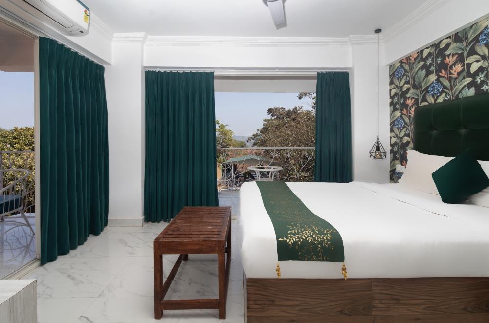 the mayfield resort vagator