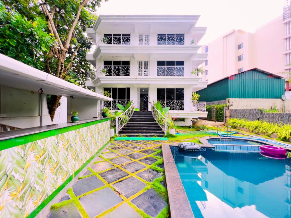 the mayfield resort vagator