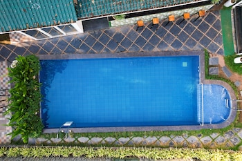 the mayfield resort vagator