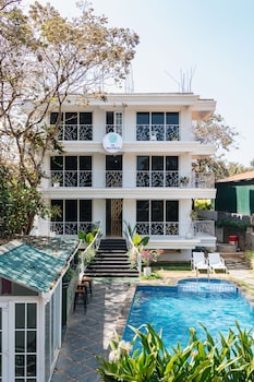 the mayfield resort vagator