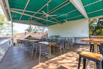 the mayfield resort vagator