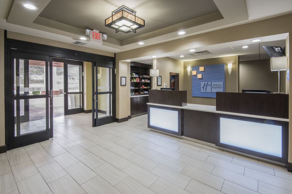 holiday inn express and suites ashland by ihg