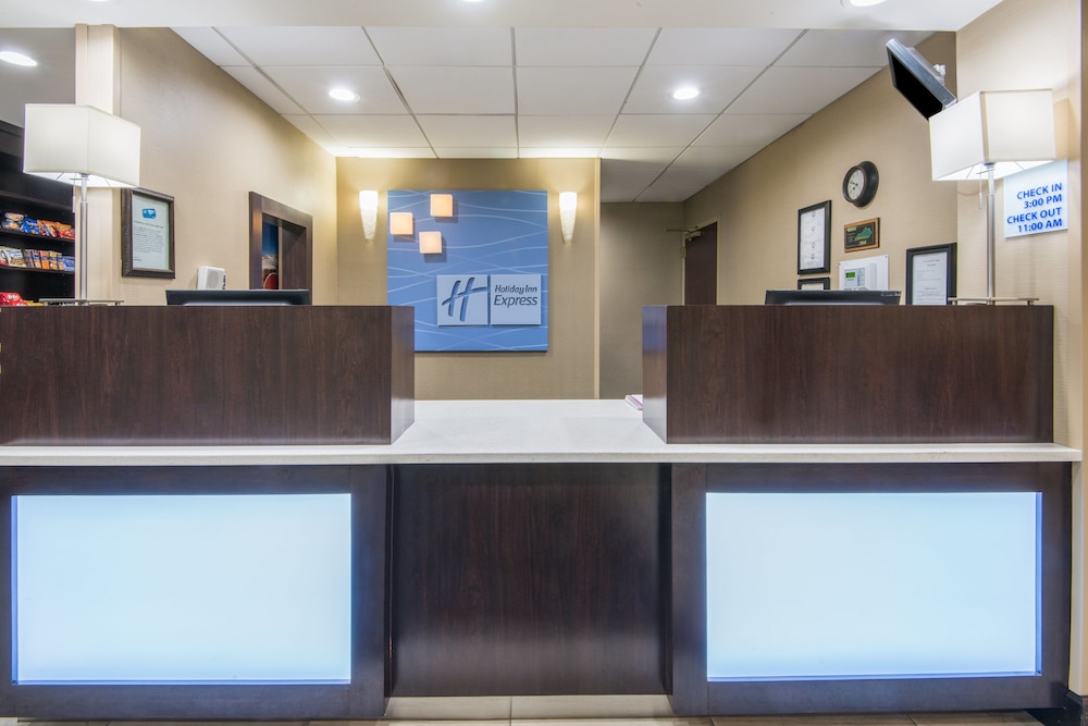 holiday inn express and suites ashland by ihg