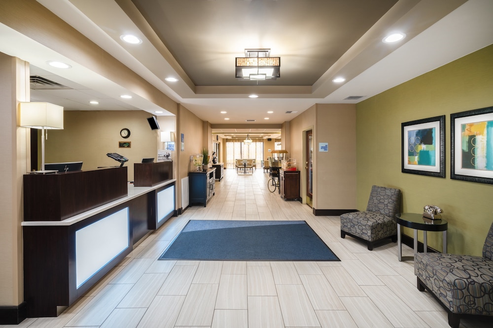 holiday inn express and suites ashland by ihg