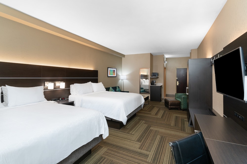 holiday inn express and suites ashland by ihg