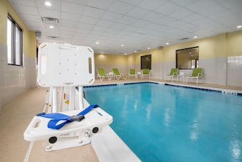 Holiday Inn Express & Suites Ashland By Ihg,Cannonsburg>>Ashland,3 star