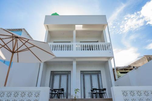 mien trung beach house phu quoc