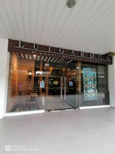 the beacon makati staycation suites