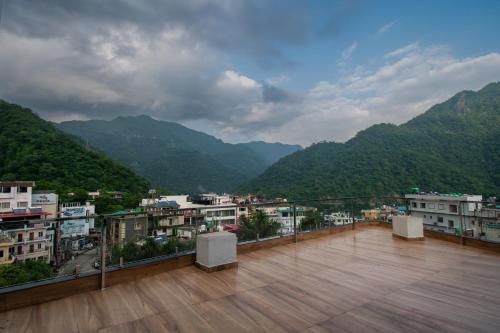 hotel jp hills rishikesh