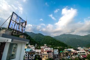 hotel jp hills rishikesh