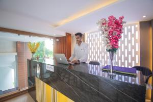 hotel jp hills rishikesh