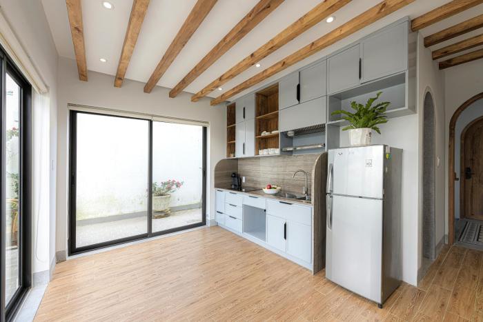 thom house