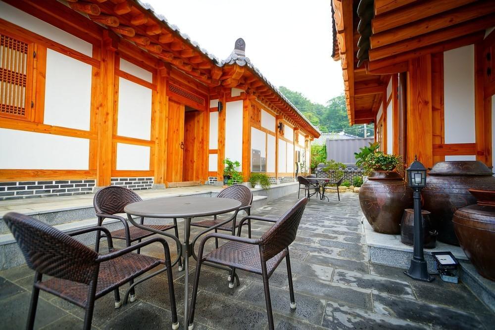 iga hanok awarded architectural culture award