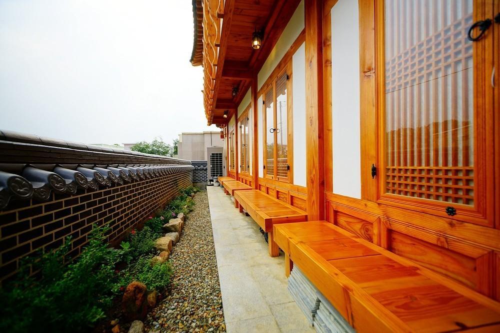 iga hanok awarded architectural culture award