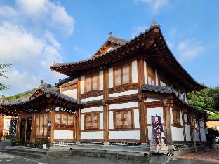 iga hanok awarded architectural culture award