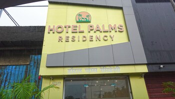Hotel Palms Residency,Chembur,3 star