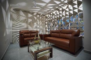 Sv Royal Luxury Rooms,India>>Guntur,5 star