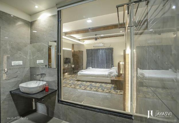 hotel jayasvi