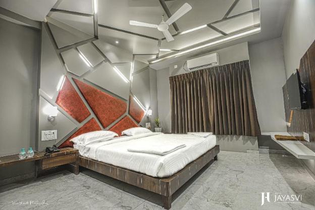 hotel jayasvi