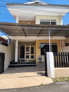 penginapan pip semarang