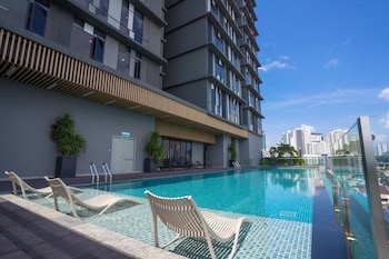 societe sri hartamas kuala lumpur