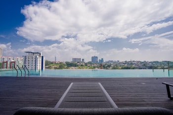 societe sri hartamas kuala lumpur