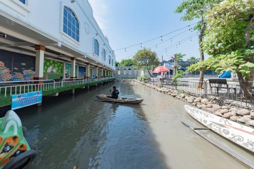 reddoorz niagara waterpark