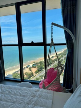 bearbrick homestay near beach csj tower apartment vung tau
