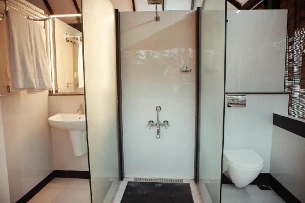 The Riverhouse Panangad,Kochi>>Ernakulam,4 star