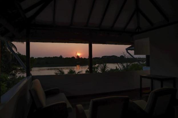 The Riverhouse Panangad,Kochi>>Ernakulam,4 star