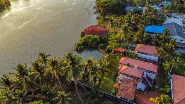 The Riverhouse Panangad,Kochi>>Ernakulam,4 star