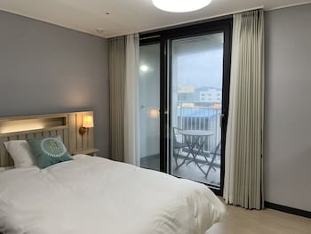 yeosu stay and healing