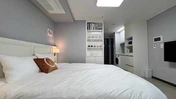 yeosu stay and healing