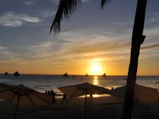 reddoorz sir g hotel dmall boracay