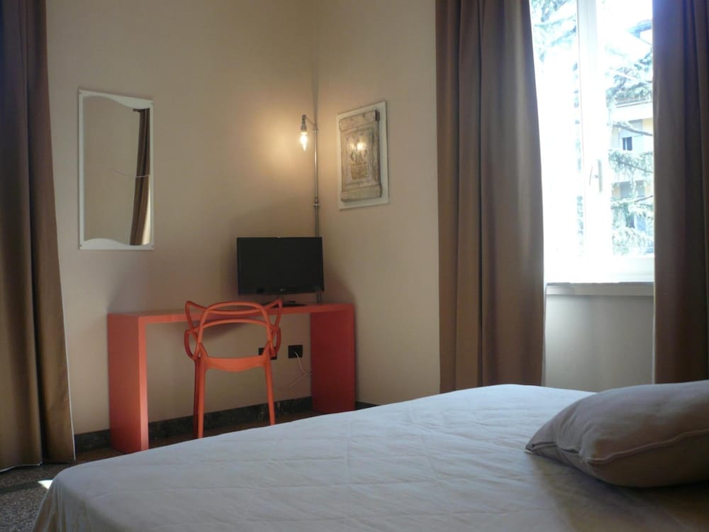 lucca in villa elisa and gentucca