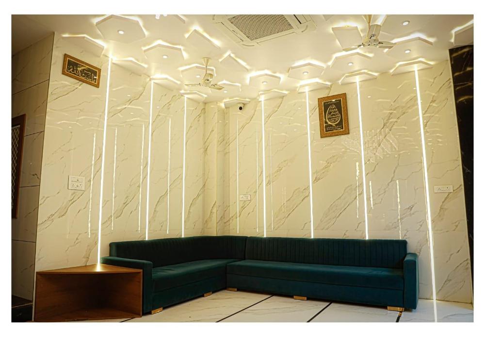 hotel qadri 400 mtrs from dargah