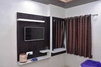 hotel qadri 400 mtrs from dargah