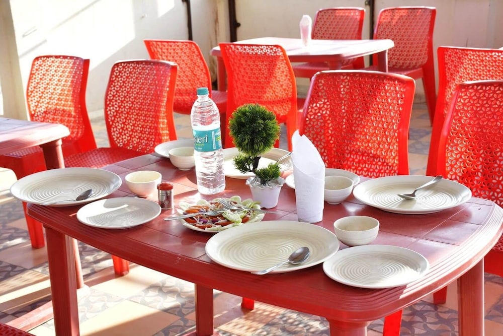 hotel qadri 400 mtrs from dargah